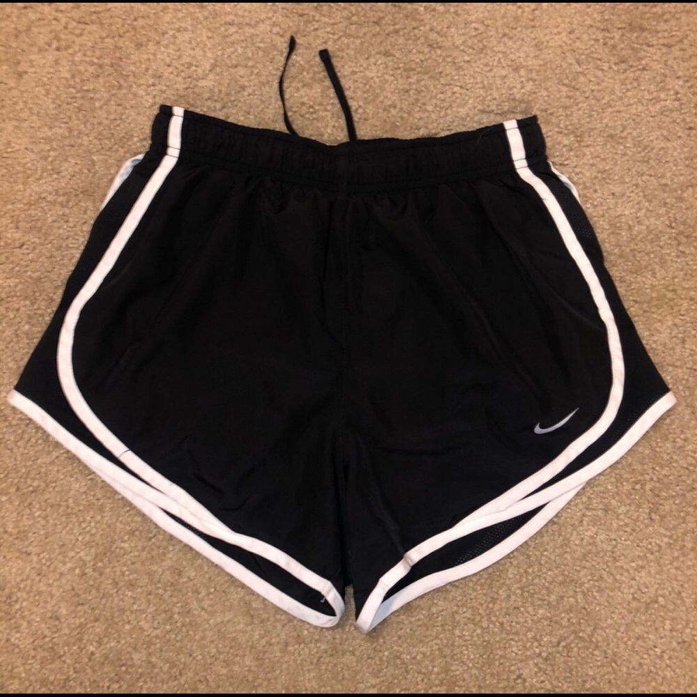 Nike women’s shorts